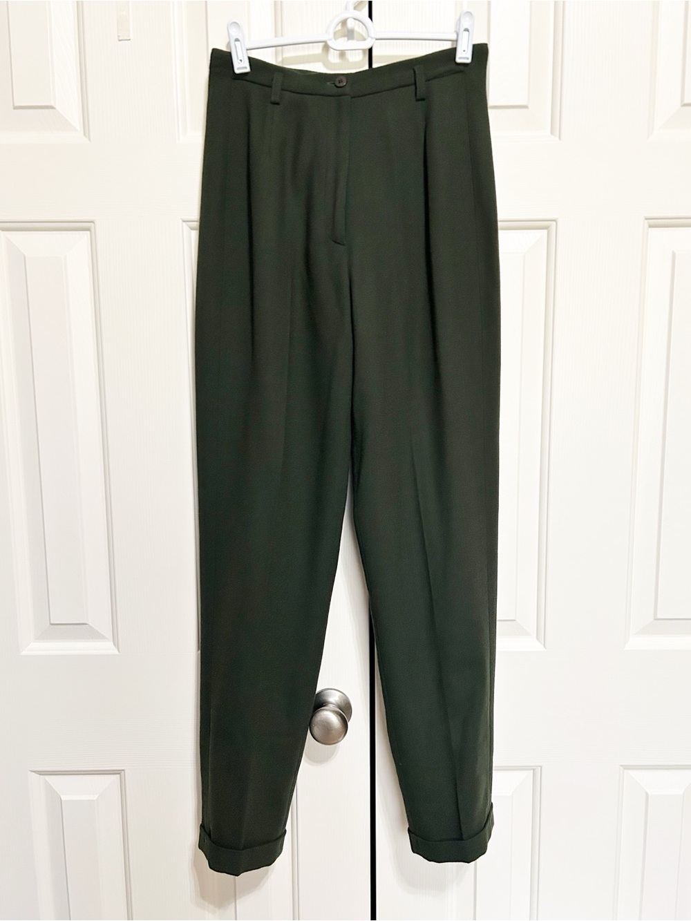 Chaus 100% Wool Trousers 6 Green Cuffed Hem Timeless Sophisticated Luxury Preppy